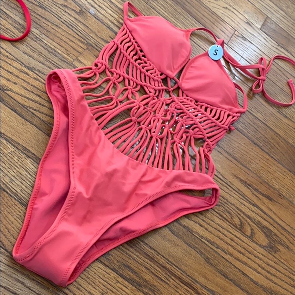 Monokini coral color 🌺